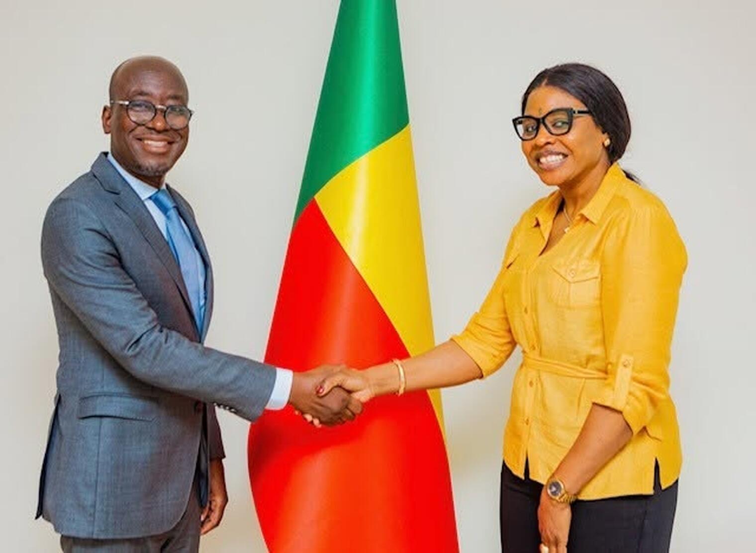 ARTISANS, JEUNES ET ENTREPRENEURS : LE MPMEPE EXPLORE DE NOUVELLES PERSPECTIVES DE COOPÉRATION AVEC L’AMBASSADE DU BÉNIN EN FRANCE